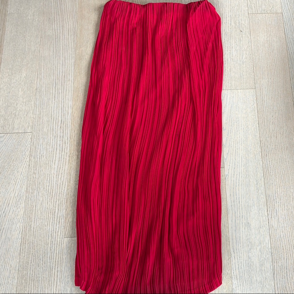 Camilla & Marc Red Strapless Pleated Midi Dress